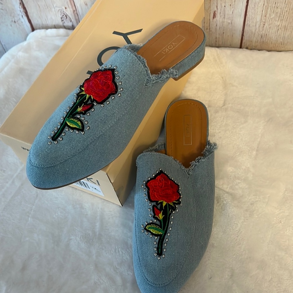 NIB Yoki Willas light denim mules
